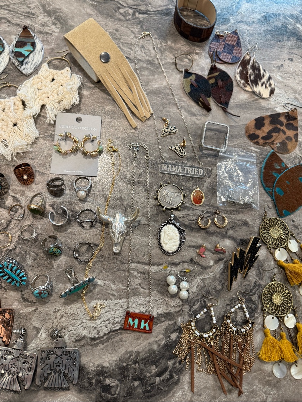 LARGE JEWELRY LOT/BUNDLE - Picture 2 of 10